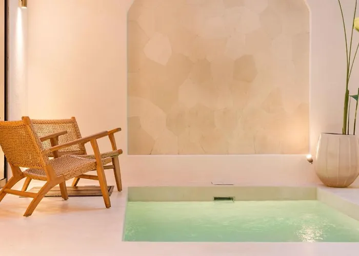 Cahaya | Elegant 2br Pool In *