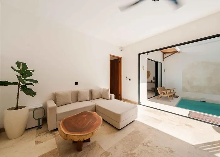 Cahaya | Elegant 2br Pool In *