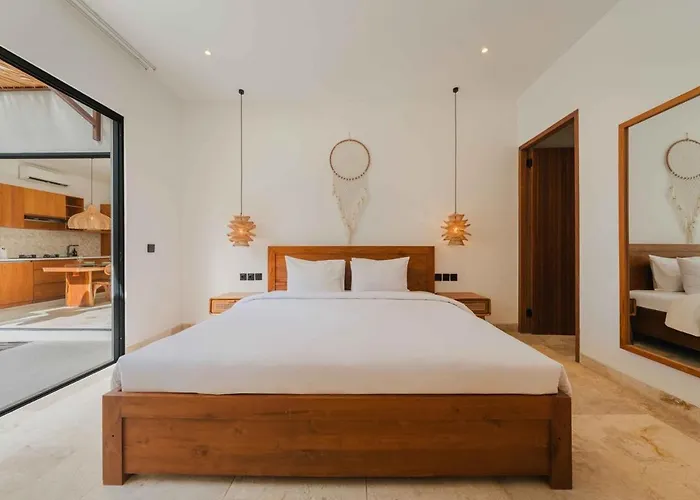 Villa Cahaya | Elegant 2br Pool In *