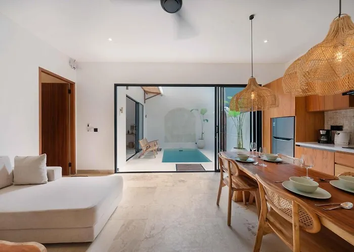 Cahaya | Elegant 2br Pool In Villa