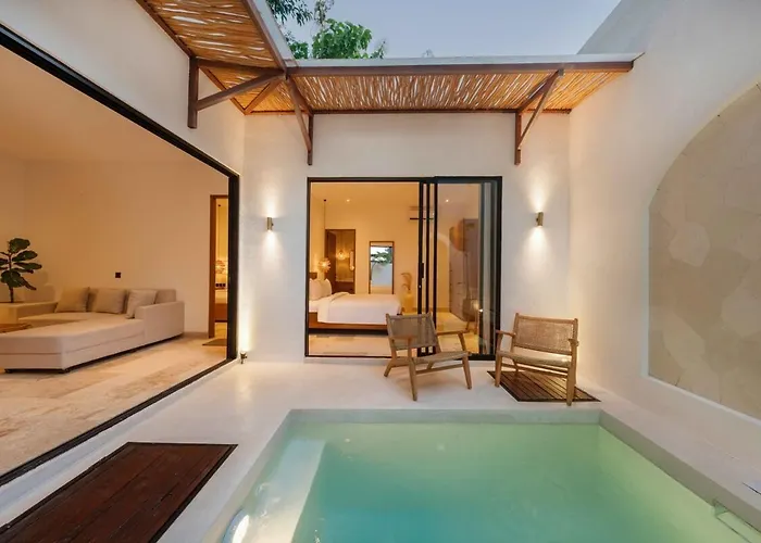 Villa Cahaya | Elegant 2br Pool In *
